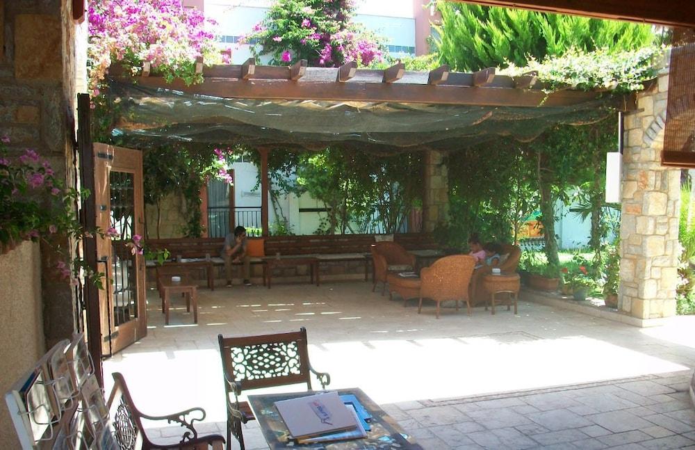 Kriss Otel Ortakentyahşi Exterior foto