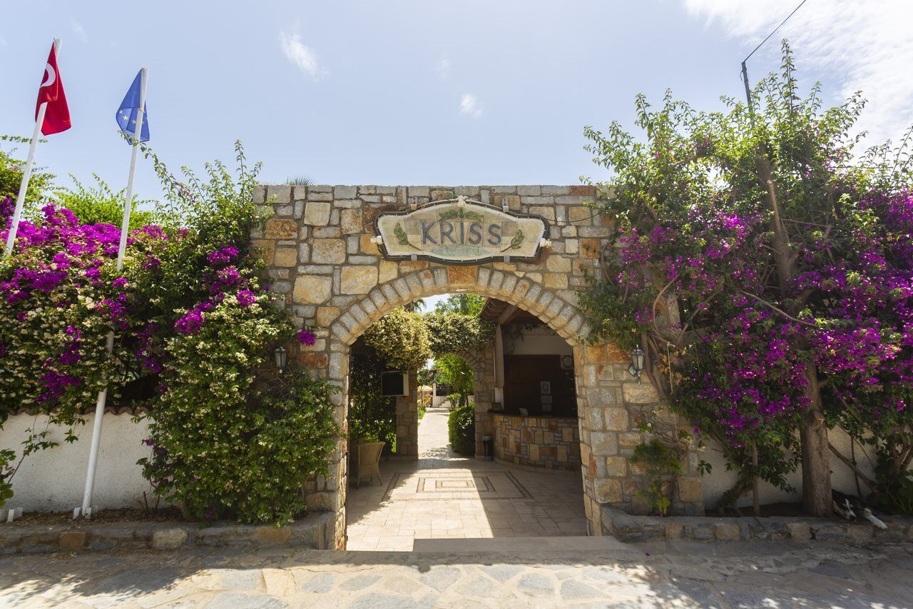 Kriss Otel Ortakentyahşi Exterior foto